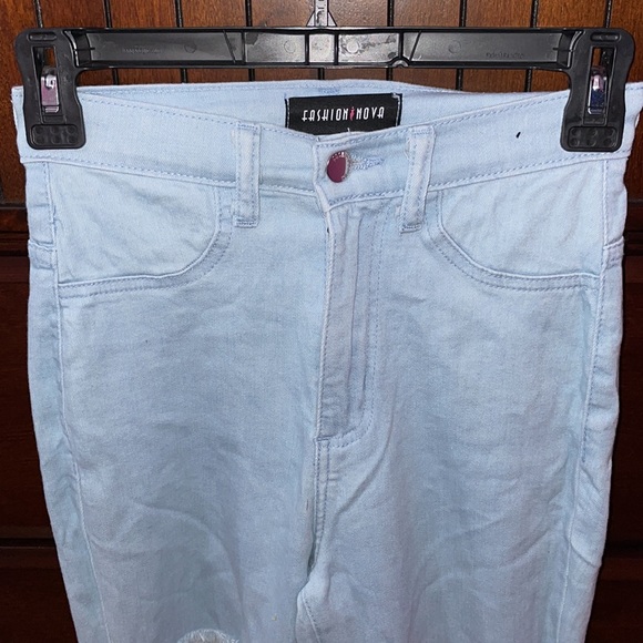 FN OMBRÉ DISTRESSED JEANS 😍 - Picture 3 of 3